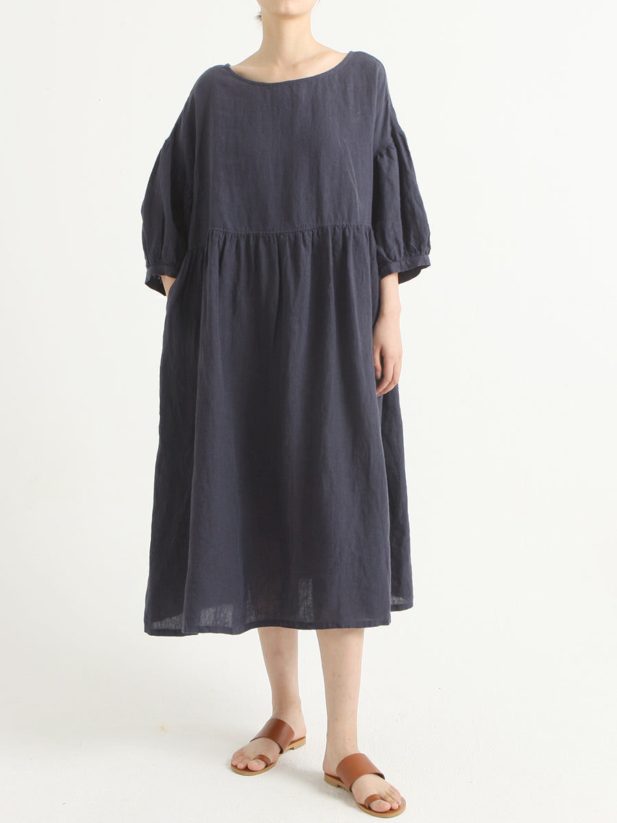 Lässiges, plissiertes Sommerkleid aus Leinen in Übergröße