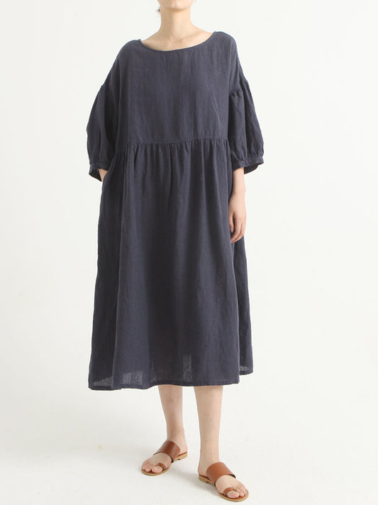 Lässiges, plissiertes Sommerkleid aus Leinen in Übergröße
