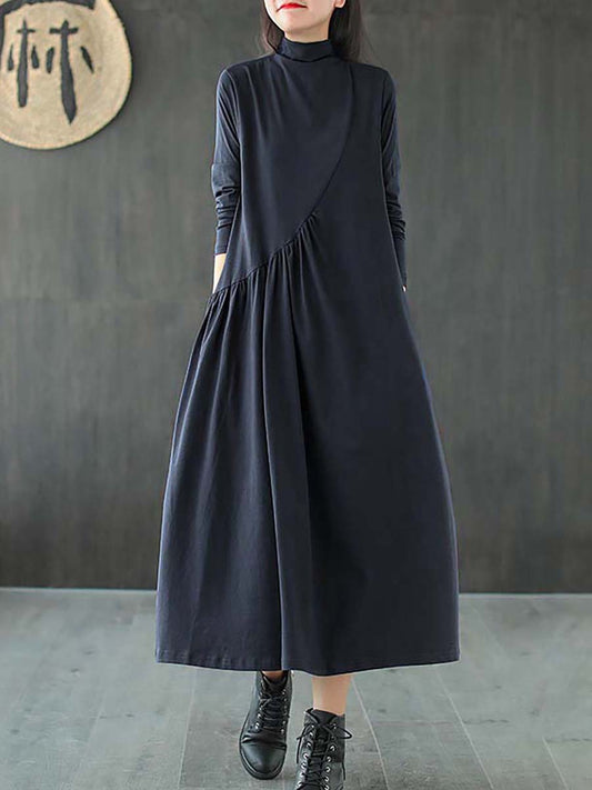 Große Größen - Einfarbiges, drapiertes Kleid mit hohem Ausschnitt