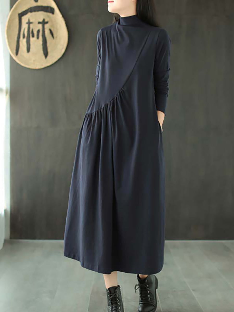 Große Größen - Einfarbiges, drapiertes Kleid mit hohem Ausschnitt