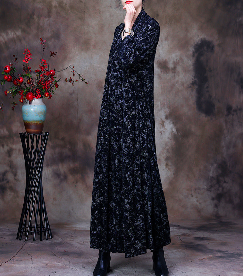Lockeres Vintage-Kleid mit Blumenmuster und V-Ausschnitt für Damen in Übergröße