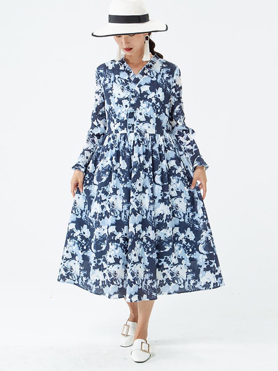 PLUS Größe - Damenkleid mit Blumenmuster und V-Ausschnitt und langen Ärmeln